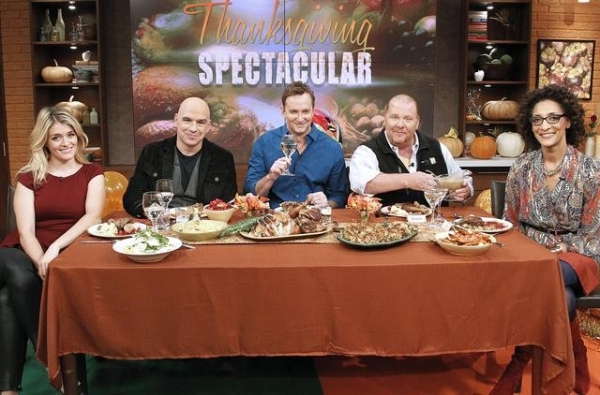 Photo Flash: First Look at THE CHEW's Thanksgiving Episode, Airs 11/21 Image