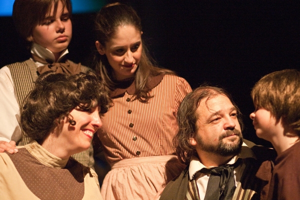 Photo Flash: Maryland Ensemble Theatre Opens A CHRISTMAS CAROL Image