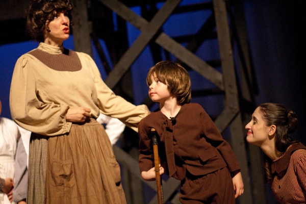 Photo Flash: Maryland Ensemble Theatre Opens A CHRISTMAS CAROL Image