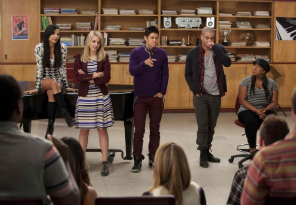 Photo Flash: First Look at GLEE's 'Thanksgiving' Episode! Image