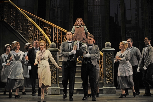 Photo Flash: Paramount Theatre Opens ANNIE Tonight Image