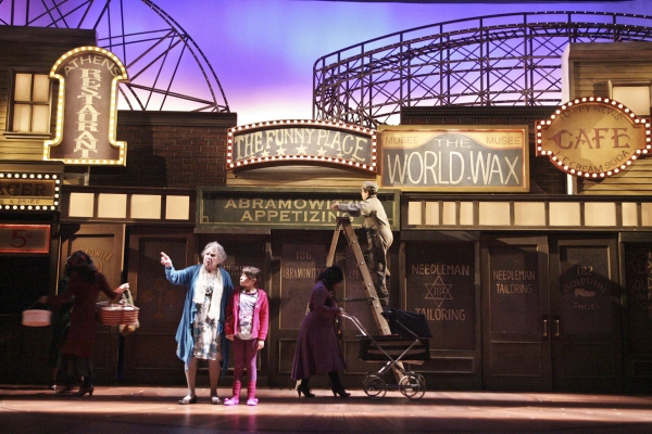 Photo Flash: First Look at Geffen Playhouse's CONEY ISLAND CHRISTMAS World Premiere Image