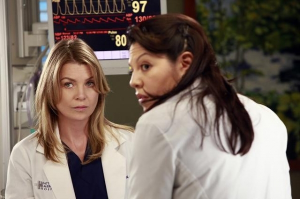 Photo Flash: First Look at Neve Campbell on GREY'S ANATOMY Image