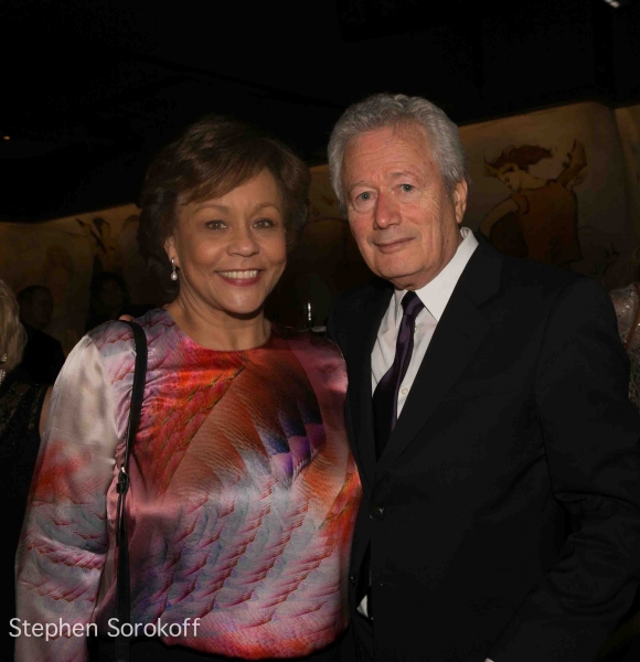 Photo Coverage: Steve Tyrell Brings Sammy Cahn Tribute to the Carlyle Image