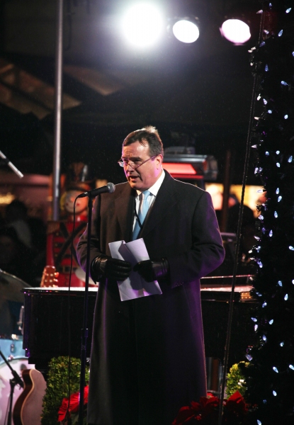 Photo Coverage: Bryant Park's Citi Pond Holiday Tree Lighting Ceremony Image