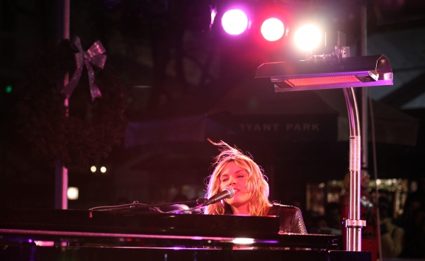 Photo Coverage: Bryant Park's Citi Pond Holiday Tree Lighting Ceremony Image