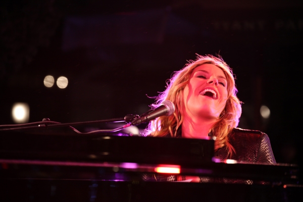 Photo Coverage: Bryant Park's Citi Pond Holiday Tree Lighting Ceremony Image