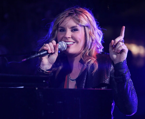 Photo Coverage: Bryant Park's Citi Pond Holiday Tree Lighting Ceremony Image