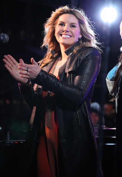 Photo Coverage: Bryant Park's Citi Pond Holiday Tree Lighting Ceremony Image