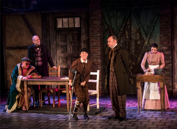Photo Flash: First Look at CTG/Second City's A CHRISTMAS CAROL: TWIST YOUR DICKENS in LA! Image