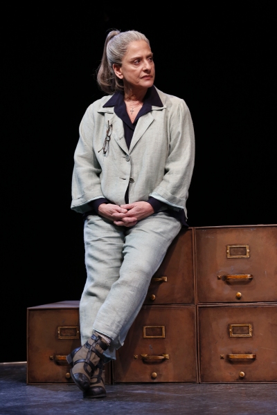 Photo Flash: First Look at Patti LuPone and Debra Winger in David Mamet's THE ANARCHIST! Image