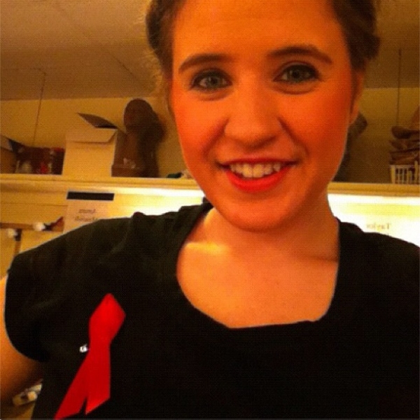 Photo Flash: Saturday Intermission Pics, Dec 1 - ANNIE's Lilla Crawford is 'Lincoln', Broadway Casts Show Solidarity and More!  Image