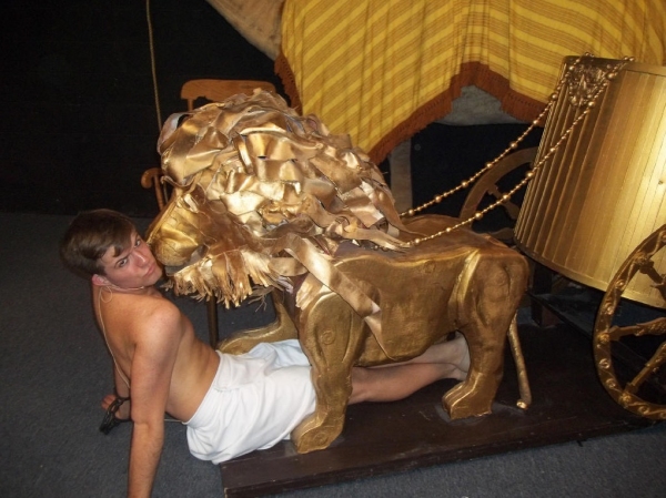 Photo Flash: Saturday Intermission Pics, Dec 1 - ANNIE's Lilla Crawford is 'Lincoln', Broadway Casts Show Solidarity and More!  Image