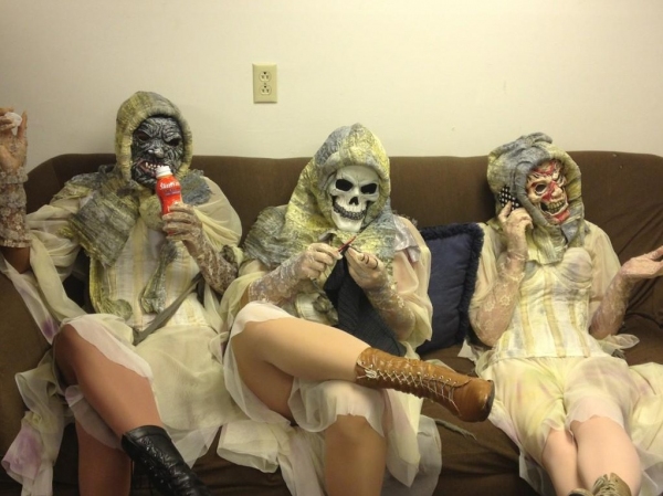 Photo Flash: Saturday Intermission Pics, Dec 1 - ANNIE's Lilla Crawford is 'Lincoln', Broadway Casts Show Solidarity and More!  Image