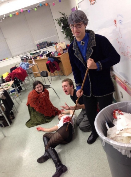 Photo Flash: Saturday Intermission Pics, Dec 1 - ANNIE's Lilla Crawford is 'Lincoln', Broadway Casts Show Solidarity and More!  Image