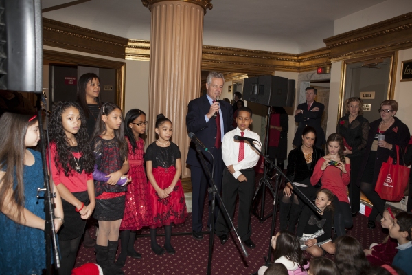 Photo Coverage: New York Foundling Families Visit ANNIE! Image