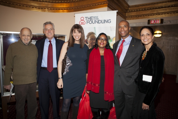 Photo Coverage: New York Foundling Families Visit ANNIE! Image