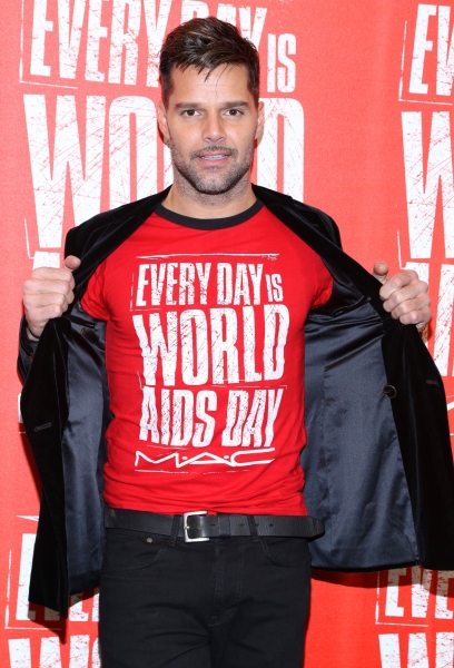 Photo Flash: Ricky Martin Promotes World Aids Day 2012 Image