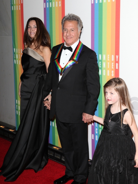 Lisa Gottsegen & Dustin Hoffman & Family Photo