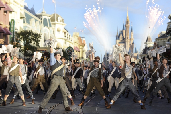 Photo Flash: NEWSIES Performs for the 2012 Disney Parks Christmas Day Parade! Image