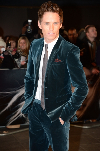 Photo Flash: On the Red Carpet at the LES MIS London Premiere- Anne Hathaway, Hugh Jackman, and More!  Image