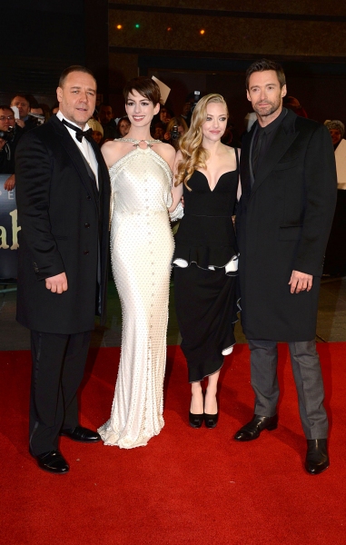 Photo Flash: On the Red Carpet at the LES MIS London Premiere- Anne Hathaway, Hugh Jackman, and More!  Image