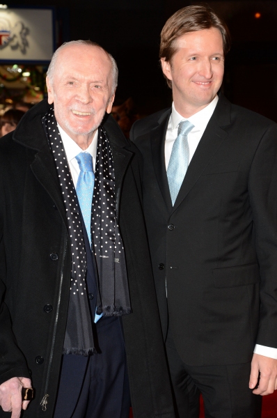 Photo Flash: On the Red Carpet at the LES MIS London Premiere- Anne Hathaway, Hugh Jackman, and More!  Image