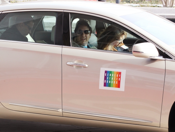 Photo Coverage Exclusive: At the Stage Door of the 35th Kennedy Center Honors Image