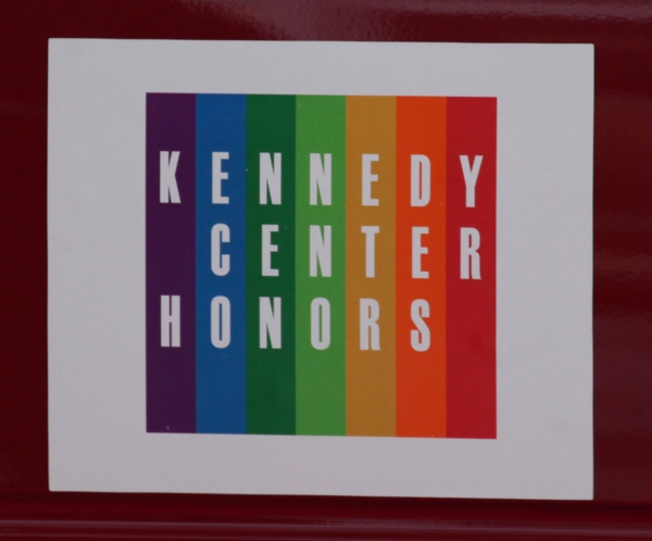 Photo Coverage Exclusive: At the Stage Door of the 35th Kennedy Center Honors 