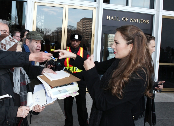 Photo Coverage Exclusive: At the Stage Door of the 35th Kennedy Center Honors Image