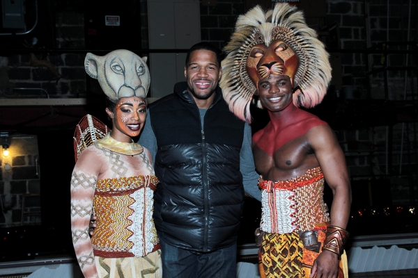 Photo Coverage: Michael Strahan Visits THE LION KING! Image