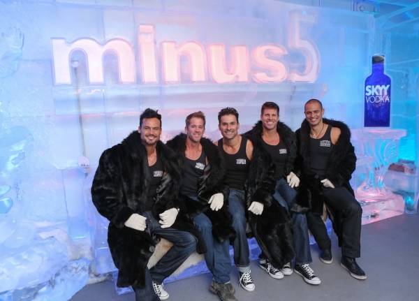 Photo Flash: Carrot Top, Michael Godard and More at Minus5 Ice Bar's Winter Wonderland Experience Image