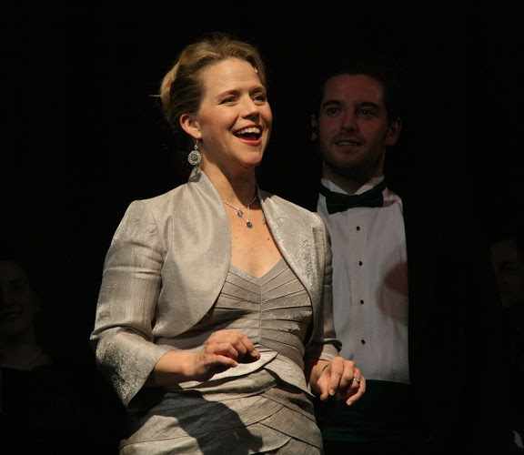 Photo Flash: First Look at Reagle Music Theatre's CHRISTMASTIME Image