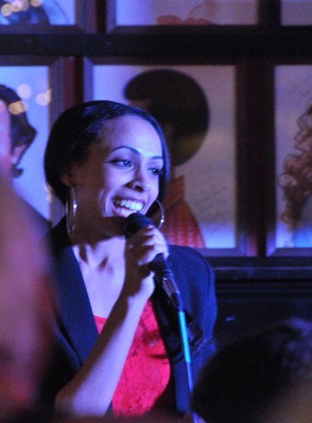 Photo Coverage: James Barbour Brings Holiday Concert to Sardi's Image