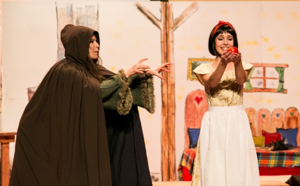 Photo Flash: First Look at Beijing Playhouse's SNOW WHITE Onstage Image