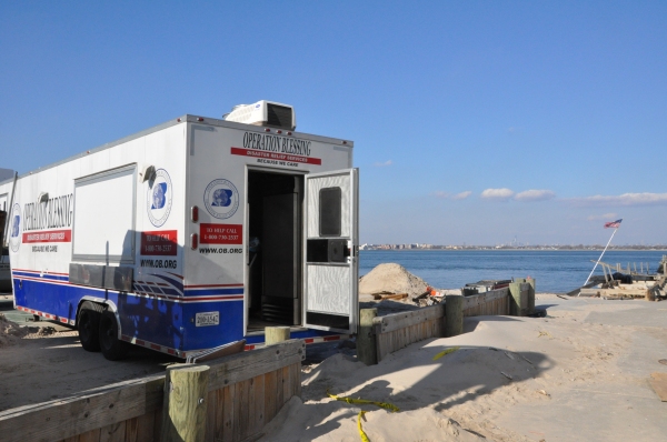 Photo Coverage: The Irish Tenors Visit Hurricane Sandy Victims in Breezy Point Image