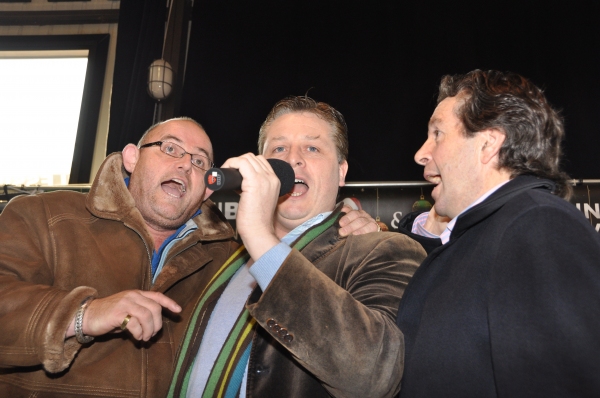 Photo Coverage: The Irish Tenors Visit Hurricane Sandy Victims in Breezy Point Image