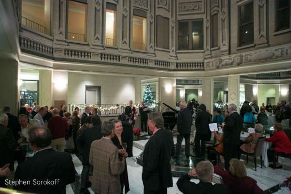 Photo Coverage: Jamie deRoy & Residents Perform at Alwyn Court Image
