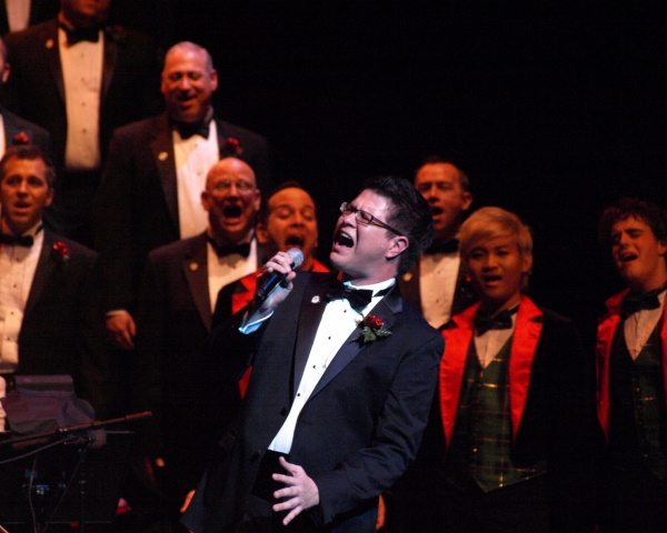 Photo Coverage: Liza Minnelli with MenAlive in A WINTER SPECTACULAR Opening Night at Segerstrom Hall 