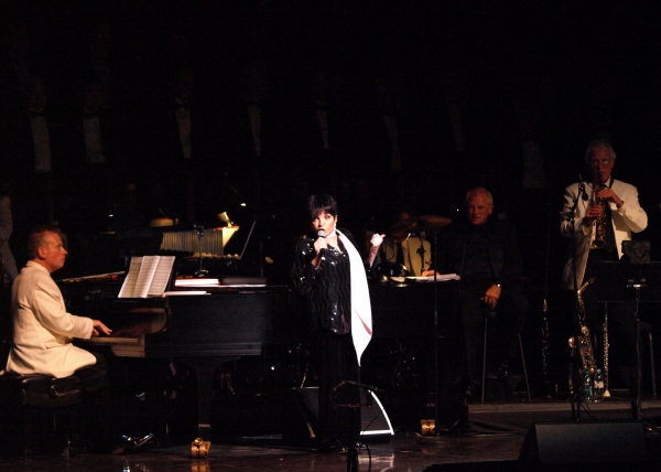 Photo Coverage: Liza Minnelli with MenAlive in A WINTER SPECTACULAR Opening Night at Segerstrom Hall Image