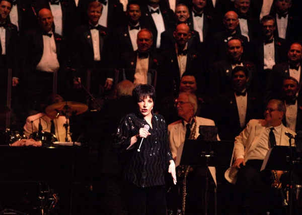 Photo Coverage: Liza Minnelli with MenAlive in A WINTER SPECTACULAR Opening Night at Segerstrom Hall Image