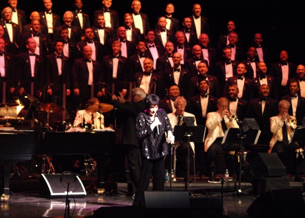 Photo Coverage: Liza Minnelli with MenAlive in A WINTER SPECTACULAR Opening Night at Segerstrom Hall Image