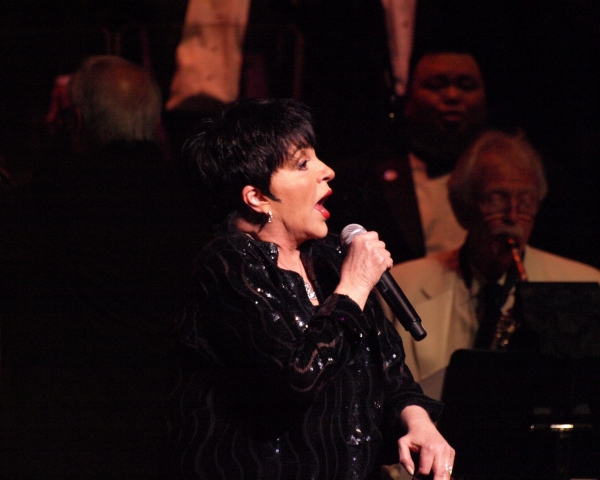 Photo Coverage: Liza Minnelli with MenAlive in A WINTER SPECTACULAR Opening Night at Segerstrom Hall Image
