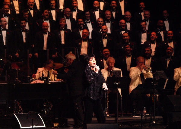 Photo Coverage: Liza Minnelli with MenAlive in A WINTER SPECTACULAR Opening Night at Segerstrom Hall Image
