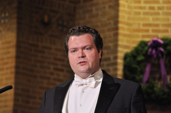 Photo Coverage: Tenor Karl Scully Performs in Bay Shore, NY Image