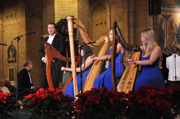 Photo Coverage: Tenor Karl Scully Performs in Bay Shore, NY Image