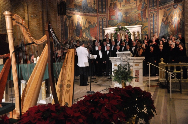 Photo Coverage: Tenor Karl Scully Performs in Bay Shore, NY Image