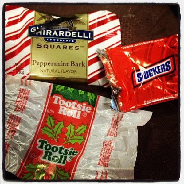 Photo Flash: Saturday Intermission Pics, Dec 15 - NEWSIES, EVITA Send Thoughts to Newtown, SantaCon & More!  Image