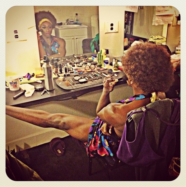 Photo Flash: Saturday Intermission Pics, Dec 15 - NEWSIES, EVITA Send Thoughts to Newtown, SantaCon & More!  Image