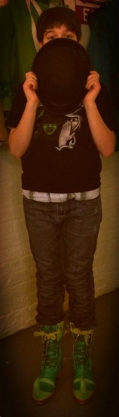 Photo Flash: Saturday Intermission Pics, Dec 15 - NEWSIES, EVITA Send Thoughts to Newtown, SantaCon & More!  Image